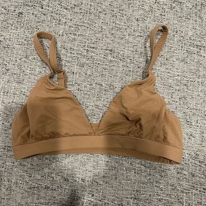 Skims bra